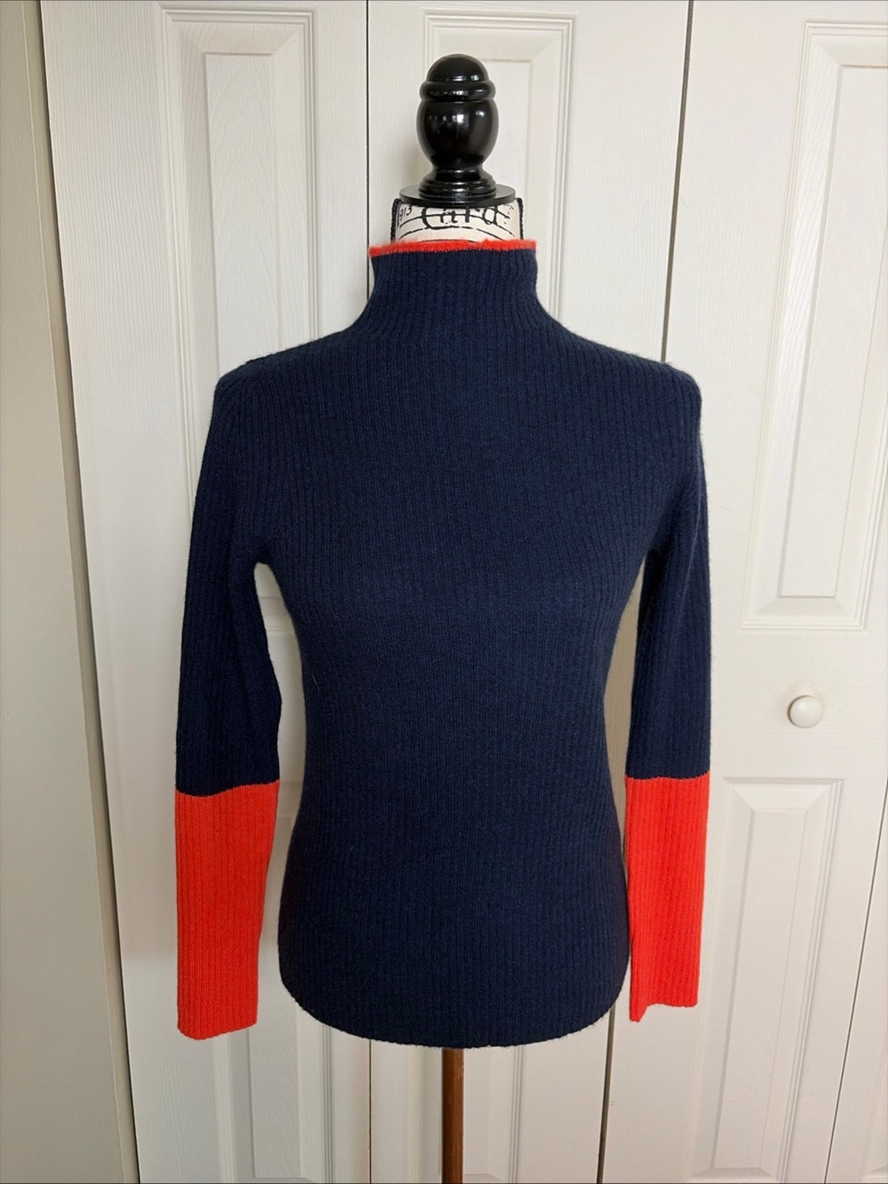 Pure Amici 100% Cashmere pullover Sweater Size XS Navy With Orange
